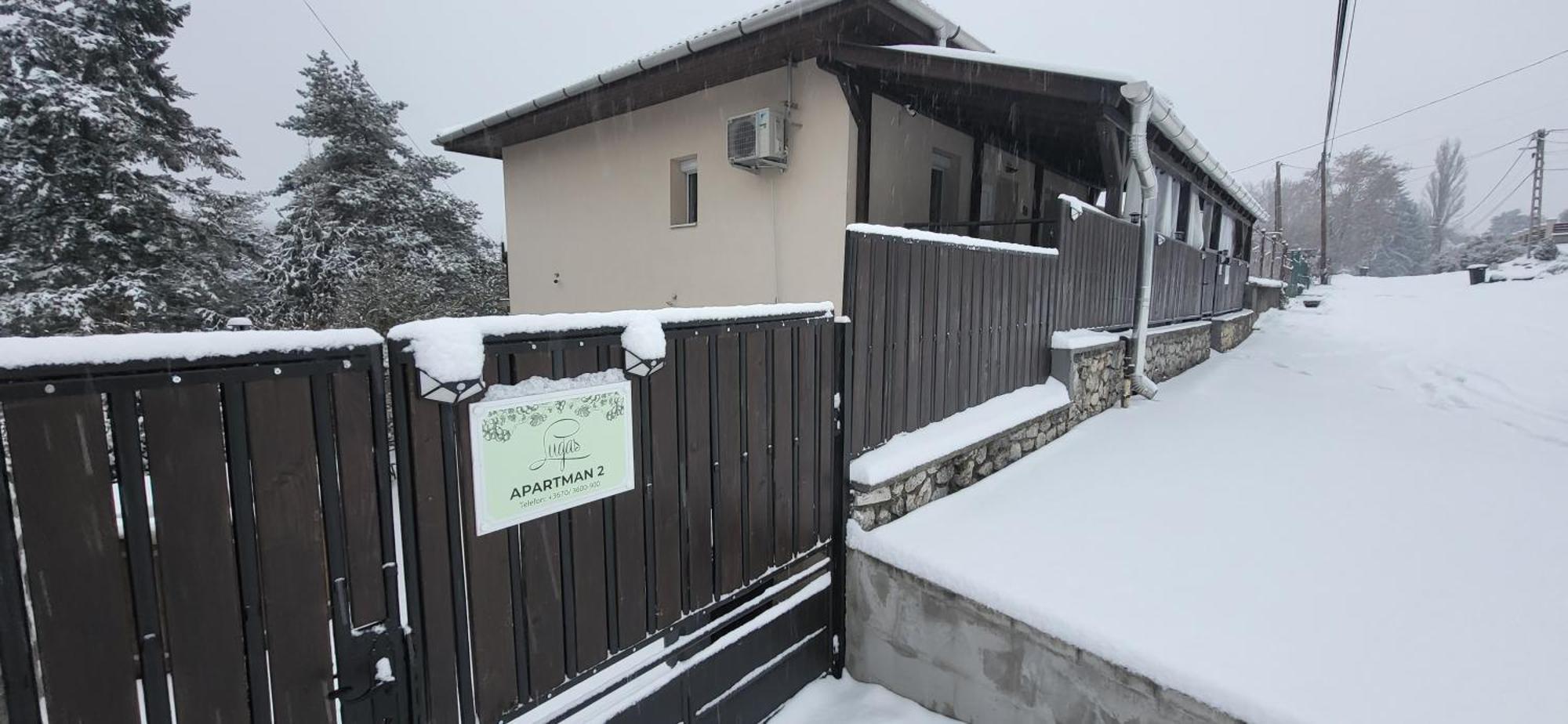 Lugas Apartman Miskolctapolca 2 Haloszoba Dezsa Es Jakuzzi Koezel A Barlangfuerdohoez Exteriör bild