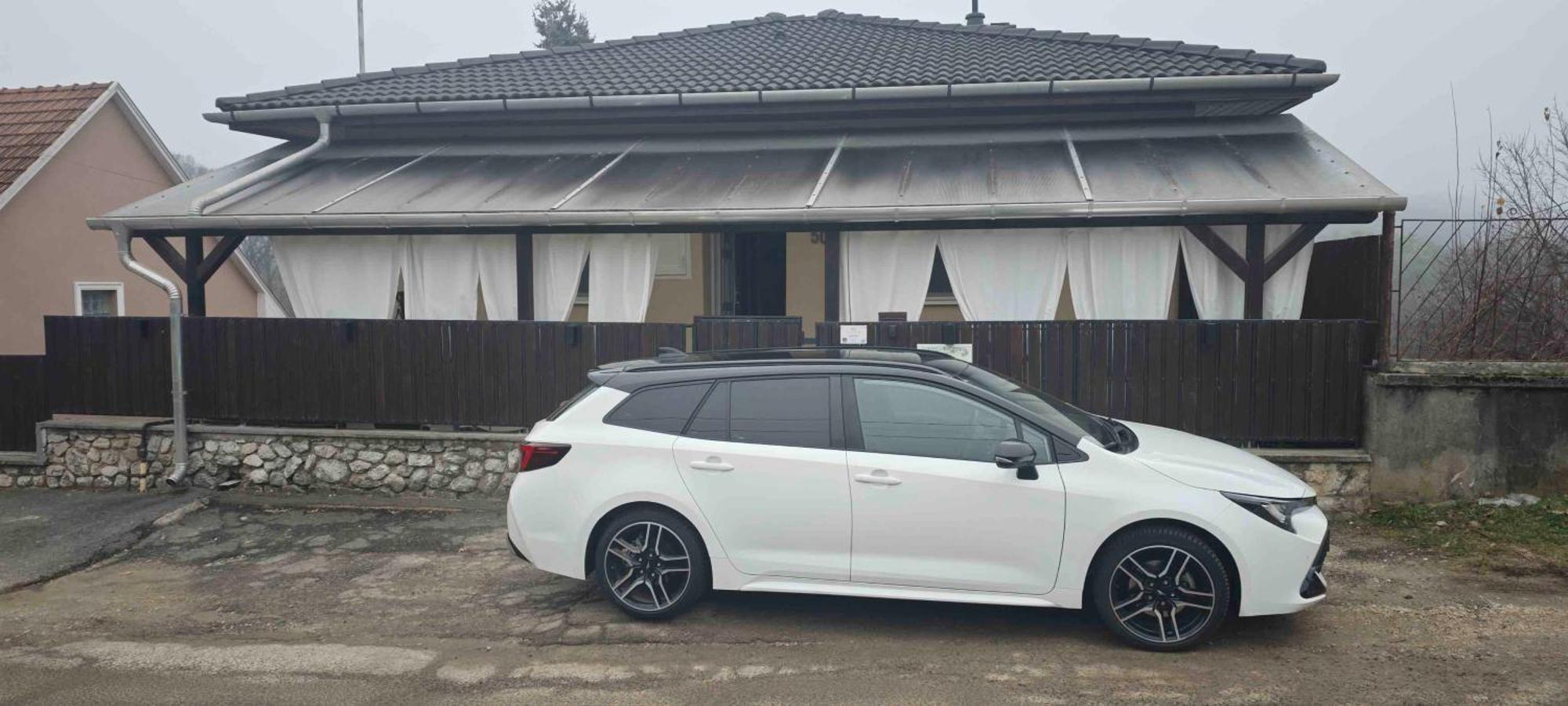 Lugas Apartman Miskolctapolca 2 Haloszoba Dezsa Es Jakuzzi Koezel A Barlangfuerdohoez Exteriör bild
